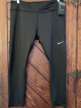 Nike Fast Women’s Mid-Rise Crop Leggings Size XL Black BV0038-010 NWT Mesh